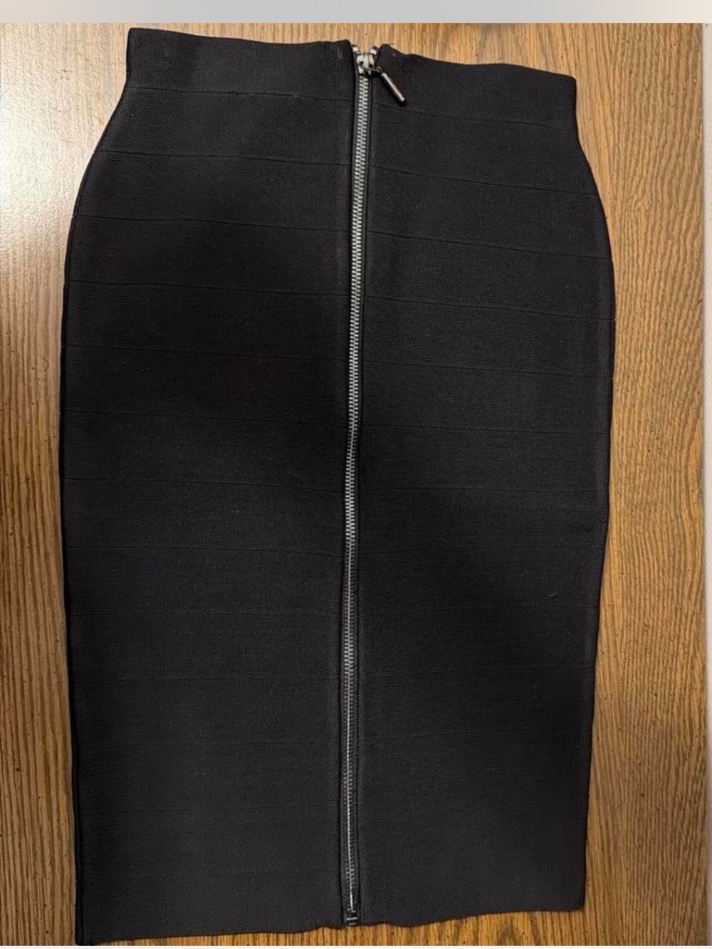 Guess Black Front-Zip Pencil Skirt